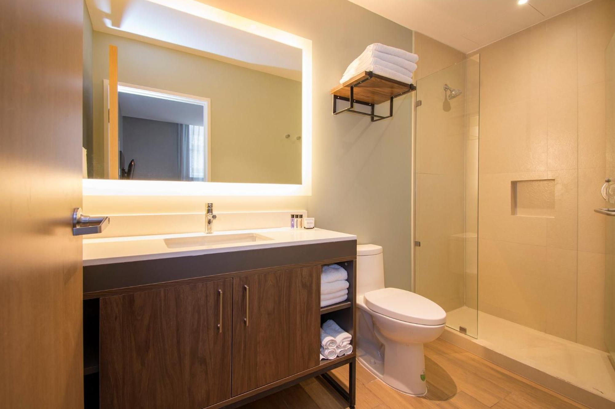 Staybridge - Novena By Ihg Guadalajara